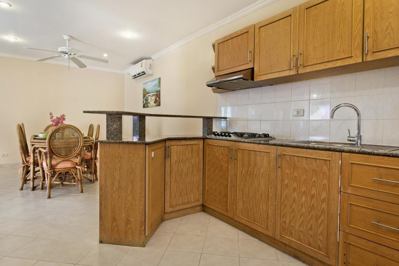 פאטאיה Butterfly Garden Boutique Residences Large Luxury Apts And Villas A Lifetsyle Destination By Neang, Everything You Need All Right Here 1-3 Bedrooms 110 To 190 Sq Mtrs, 2 Full Bathrooms, Rain Shower, Spa Bath, Bbq, Free Wifi, Staff 24-7, Close To Beac מראה חיצוני תמונה