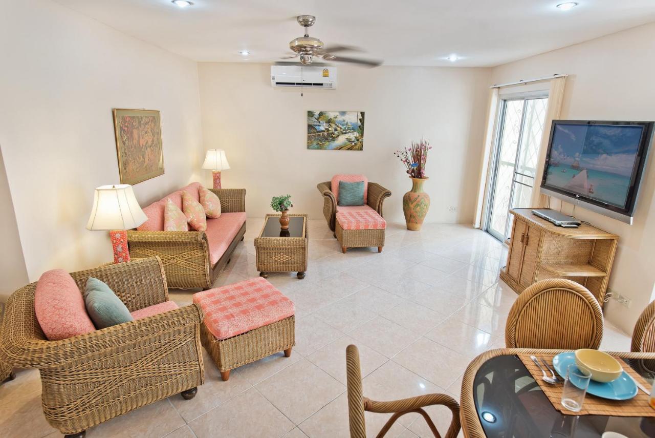 פאטאיה Butterfly Garden Boutique Residences Large Luxury Apts And Villas A Lifetsyle Destination By Neang, Everything You Need All Right Here 1-3 Bedrooms 110 To 190 Sq Mtrs, 2 Full Bathrooms, Rain Shower, Spa Bath, Bbq, Free Wifi, Staff 24-7, Close To Beac מראה חיצוני תמונה