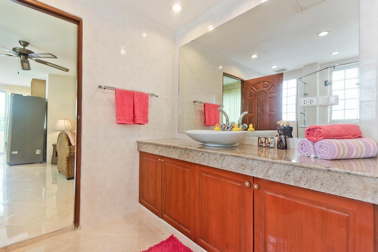 פאטאיה Butterfly Garden Boutique Residences Large Luxury Apts And Villas A Lifetsyle Destination By Neang, Everything You Need All Right Here 1-3 Bedrooms 110 To 190 Sq Mtrs, 2 Full Bathrooms, Rain Shower, Spa Bath, Bbq, Free Wifi, Staff 24-7, Close To Beac מראה חיצוני תמונה