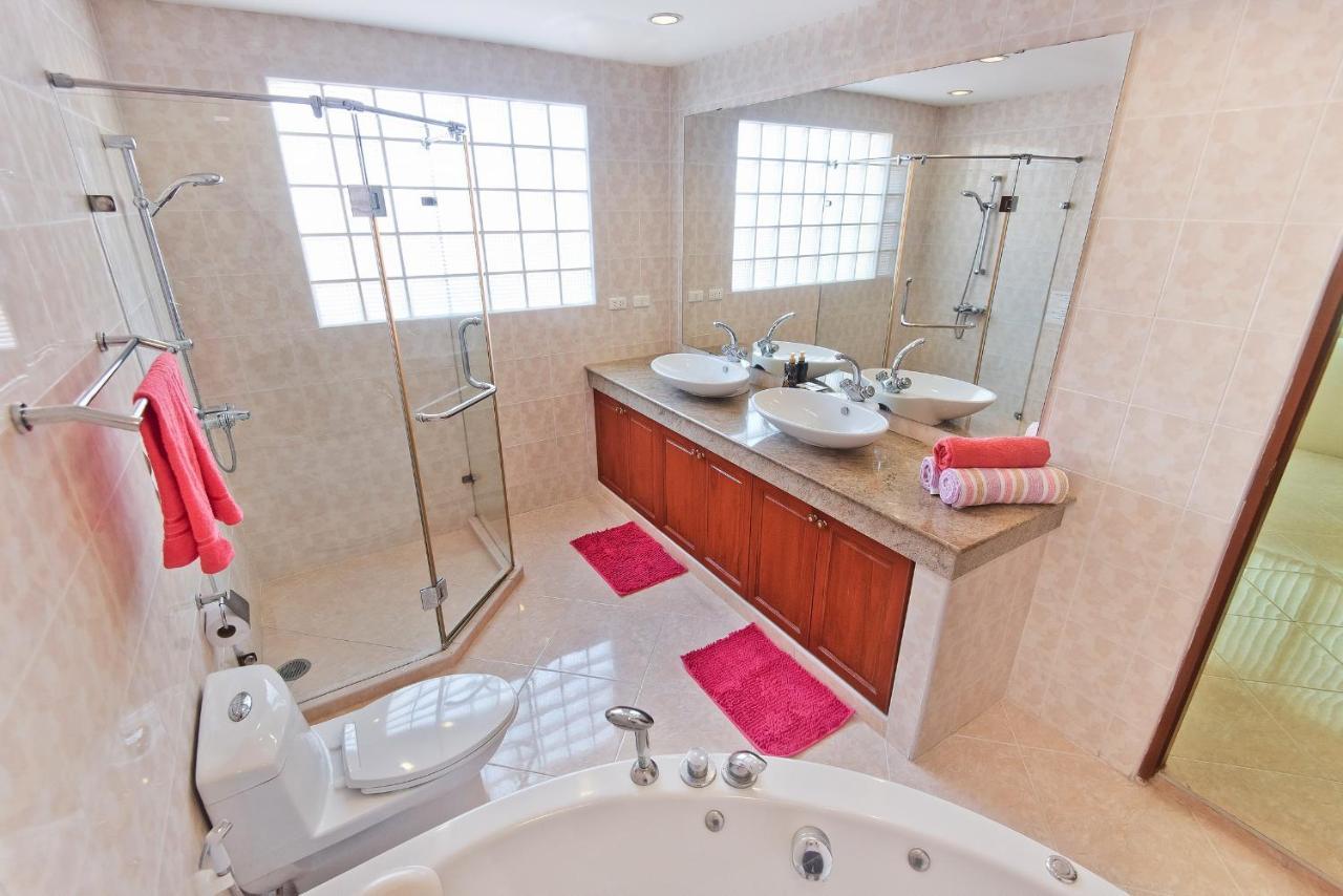 פאטאיה Butterfly Garden Boutique Residences Large Luxury Apts And Villas A Lifetsyle Destination By Neang, Everything You Need All Right Here 1-3 Bedrooms 110 To 190 Sq Mtrs, 2 Full Bathrooms, Rain Shower, Spa Bath, Bbq, Free Wifi, Staff 24-7, Close To Beac מראה חיצוני תמונה